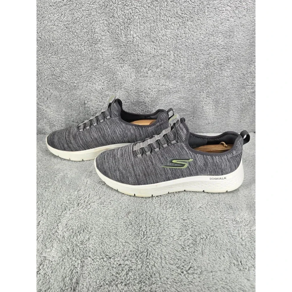 Skechers go walk